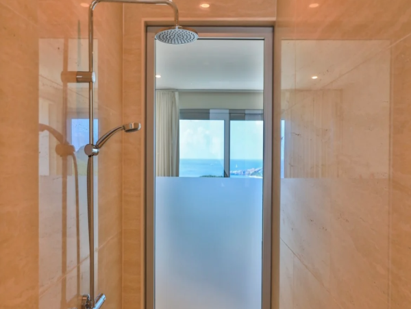 Luxury Oceanfront Villa in Indigo Bay, St. Maarten - Your Dream Getaway